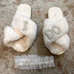 “I DO” bedazzled slippers & Garter